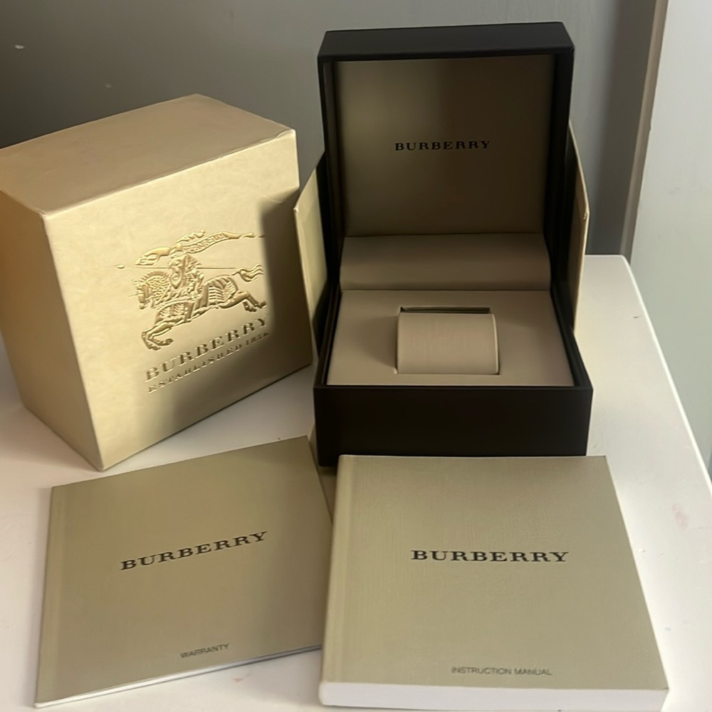 BURBERRY empty box